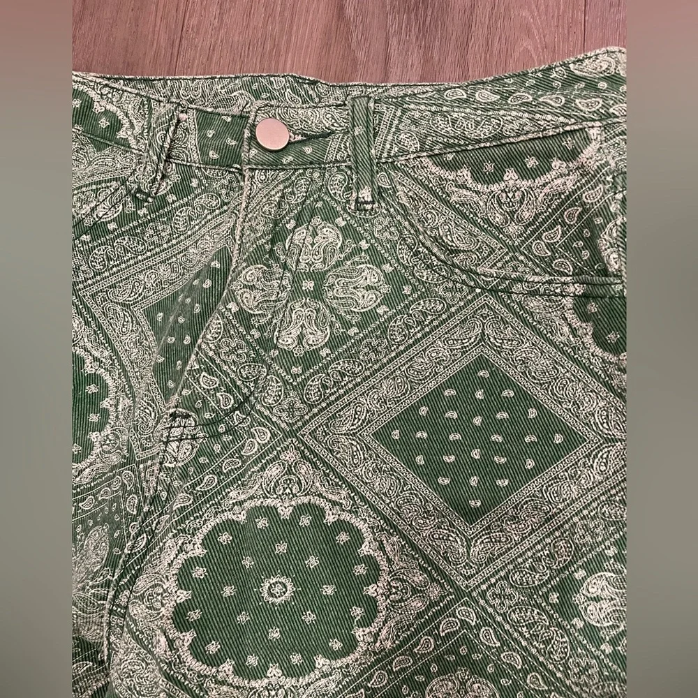 green pants - Picture 2 of 3